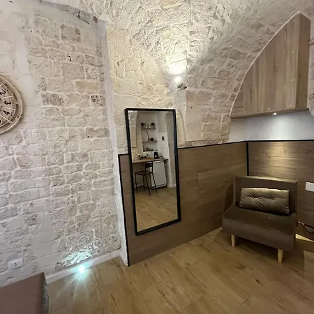 Dimora Lapis 카스텔라나그로테